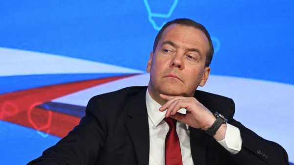 Медведев скептически отреагировал на предложение Байдена